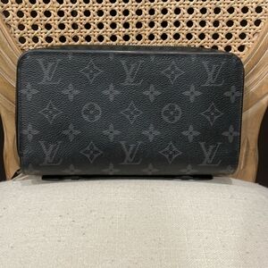 Louis Vuitton Black Monogram Wallet